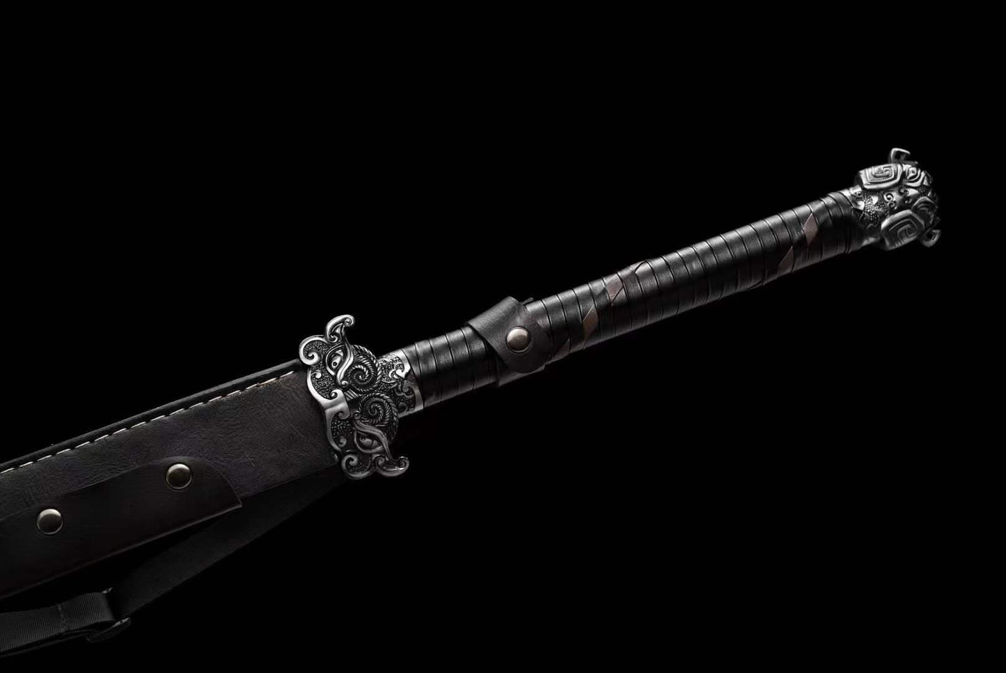 Handmade Beast Demon Oxtail Blade High Manganese Steel Corrosion pattern